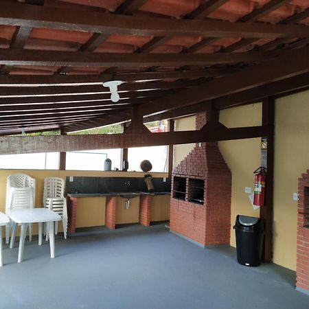 Condominio Encantador Com Piscina 우바투바 외부 사진