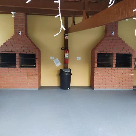 Condominio Encantador Com Piscina 우바투바 외부 사진