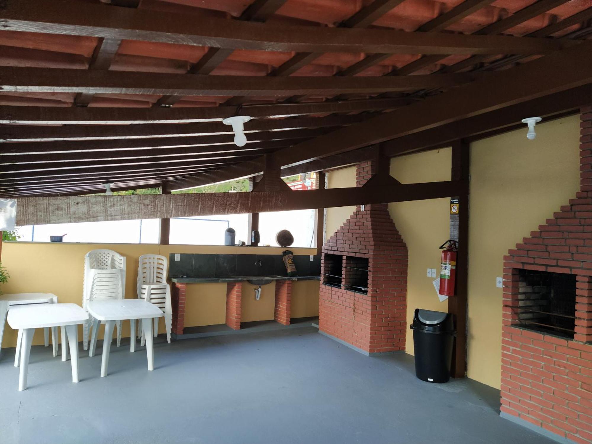 Condominio Encantador Com Piscina 우바투바 외부 사진