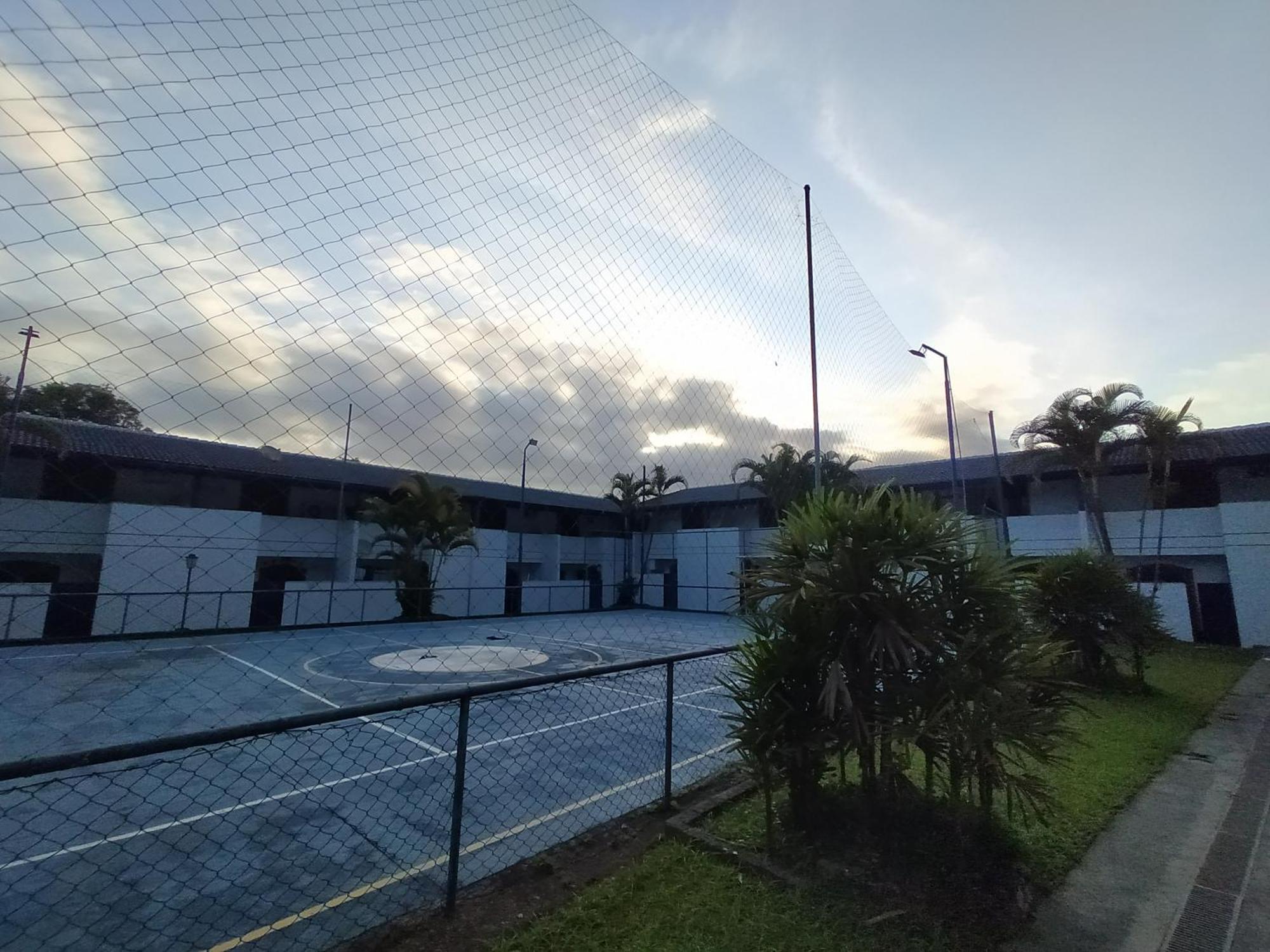 Condominio Encantador Com Piscina 우바투바 외부 사진